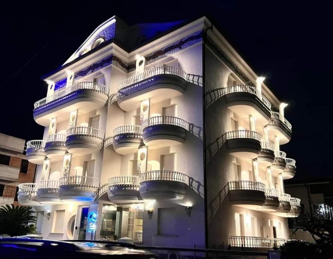 ألبا أدرياتيكا Residence Anchisemare المظهر الخارجي الصورة